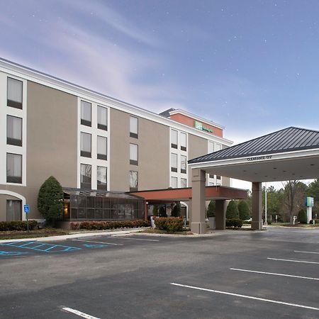 Holiday Inn Express - Chester By Ihg Exterior photo