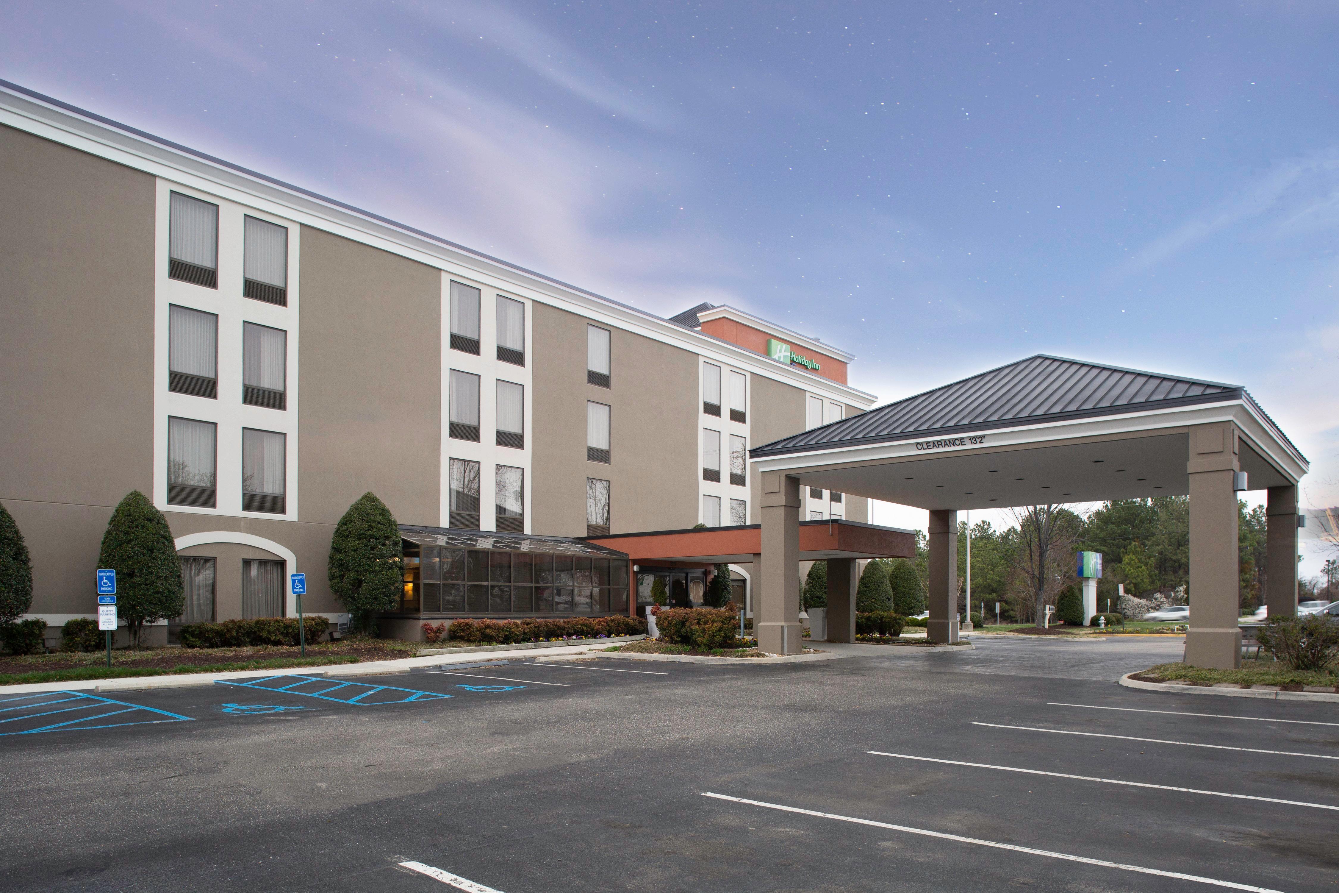 Holiday Inn Express - Chester By Ihg Exterior photo